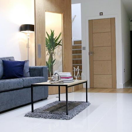 Executive Bright And Airy Studio Apartment In Sydenham Londra Dış mekan fotoğraf