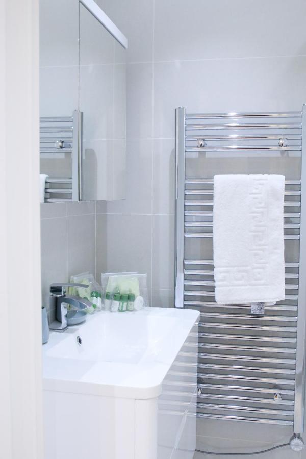 Executive Bright And Airy Studio Apartment In Sydenham Londra Dış mekan fotoğraf
