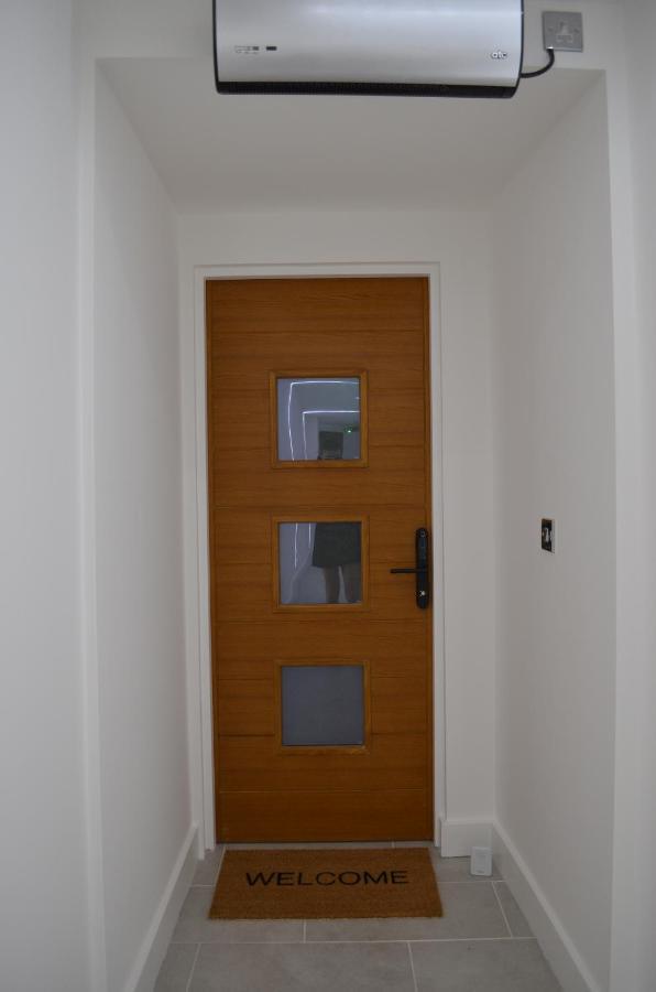 Executive Bright And Airy Studio Apartment In Sydenham Londra Dış mekan fotoğraf