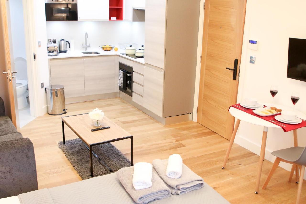 Executive Bright And Airy Studio Apartment In Sydenham Londra Dış mekan fotoğraf