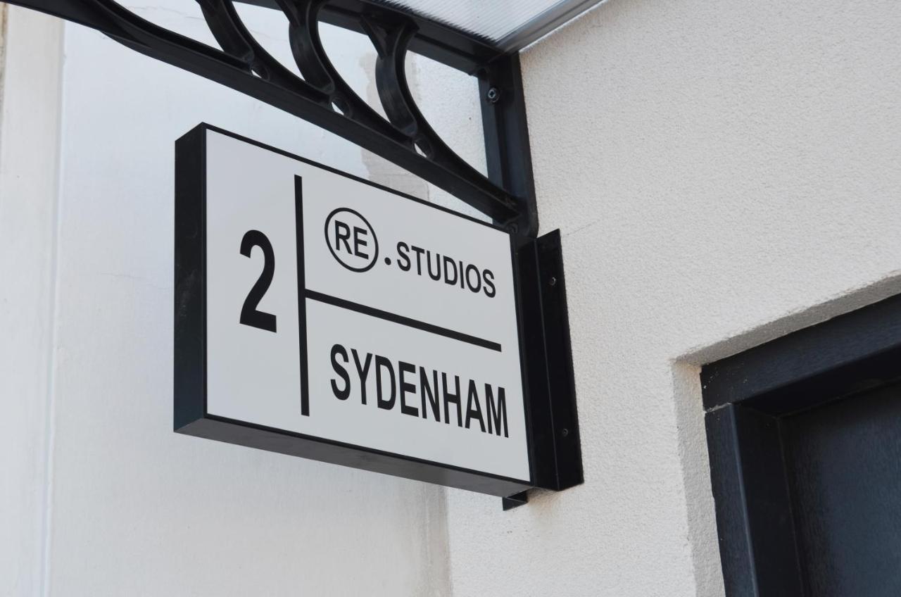 Executive Bright And Airy Studio Apartment In Sydenham Londra Dış mekan fotoğraf